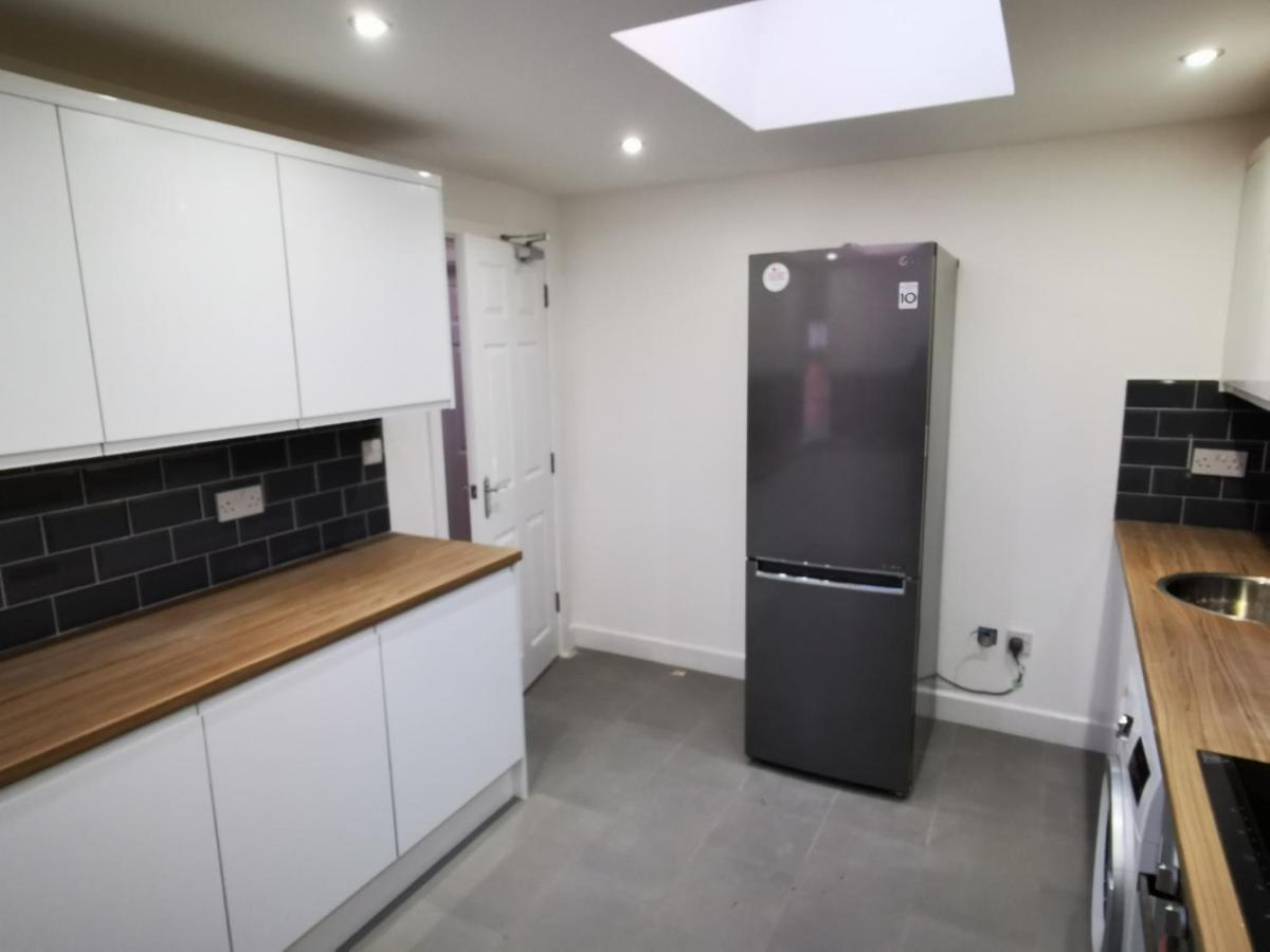 The Old Guest House, Norbury Avenue المظهر الخارجي الصورة