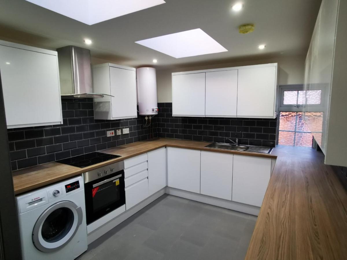 The Old Guest House, Norbury Avenue المظهر الخارجي الصورة