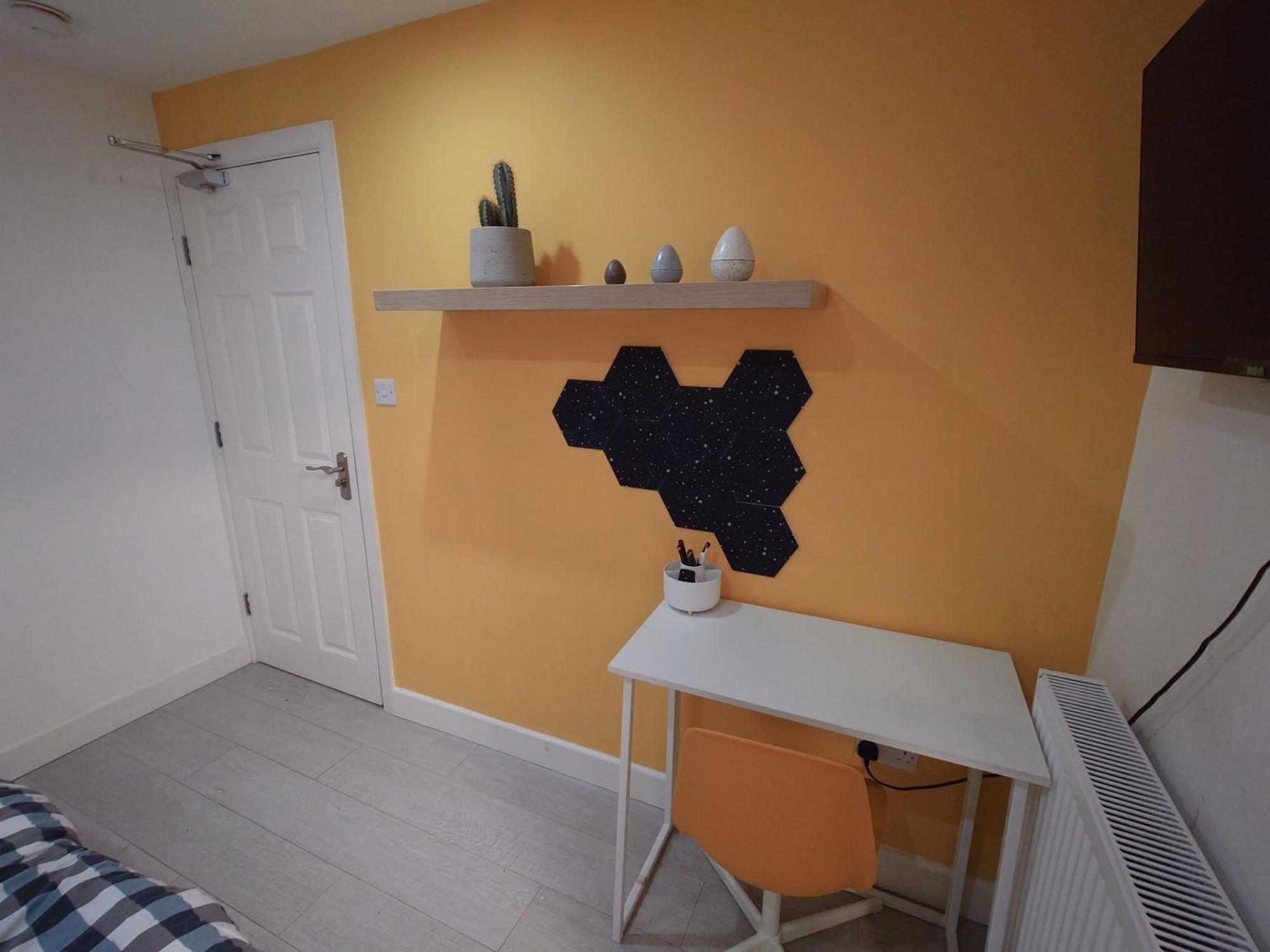 The Old Guest House, Norbury Avenue المظهر الخارجي الصورة